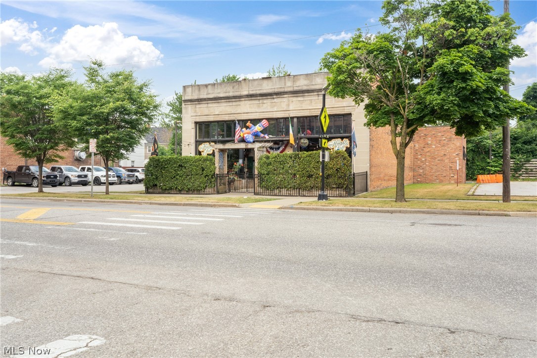 3218 Tullamore Road Cleveland, OH 44118 - Photo 41 of 42 Heights grill, walking distance