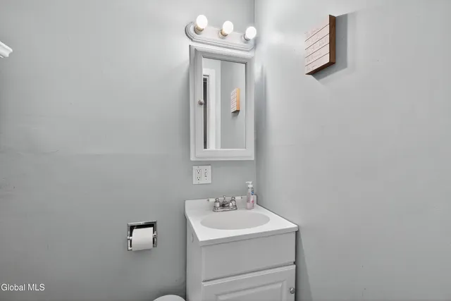 $199,400 | 2 Washington Street, Granville, NY 12832