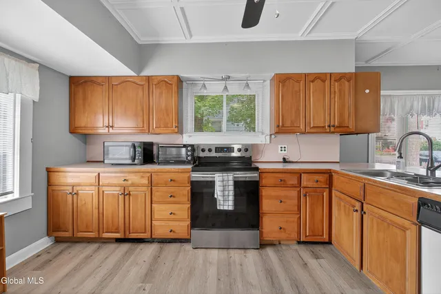 $199,400 | 2 Washington Street, Granville, NY 12832