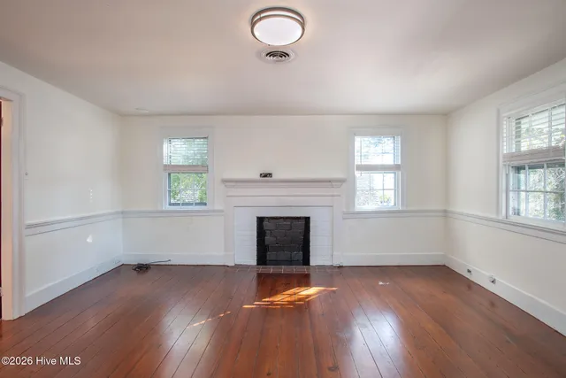 $2,800 | 201 Ann Street, Beaufort, NC 28516