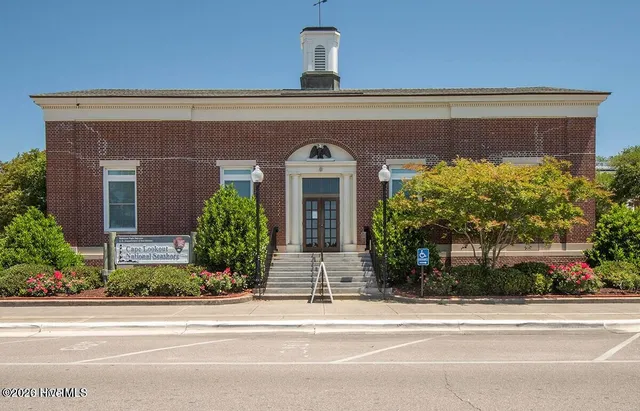 $2,800 | 201 Ann Street, Beaufort, NC 28516