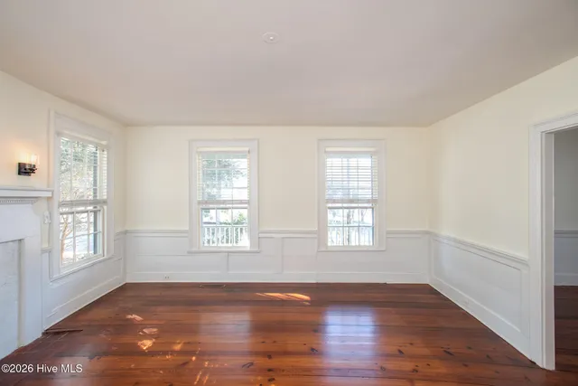 $2,800 | 201 Ann Street, Beaufort, NC 28516