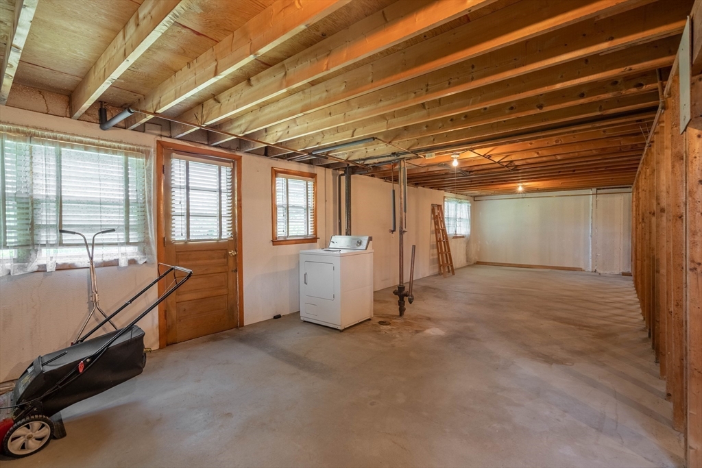 58 Wedgewood Road Worcester, MA 01602 - Photo 24 of 28