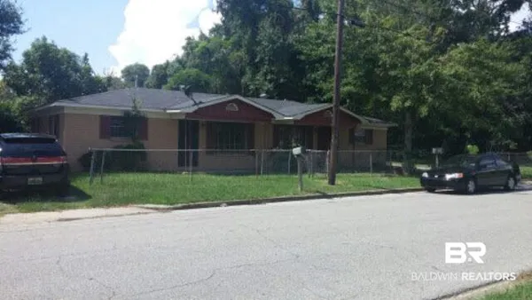 $500 | 801 North Carolina Street, Mobile, AL 36603