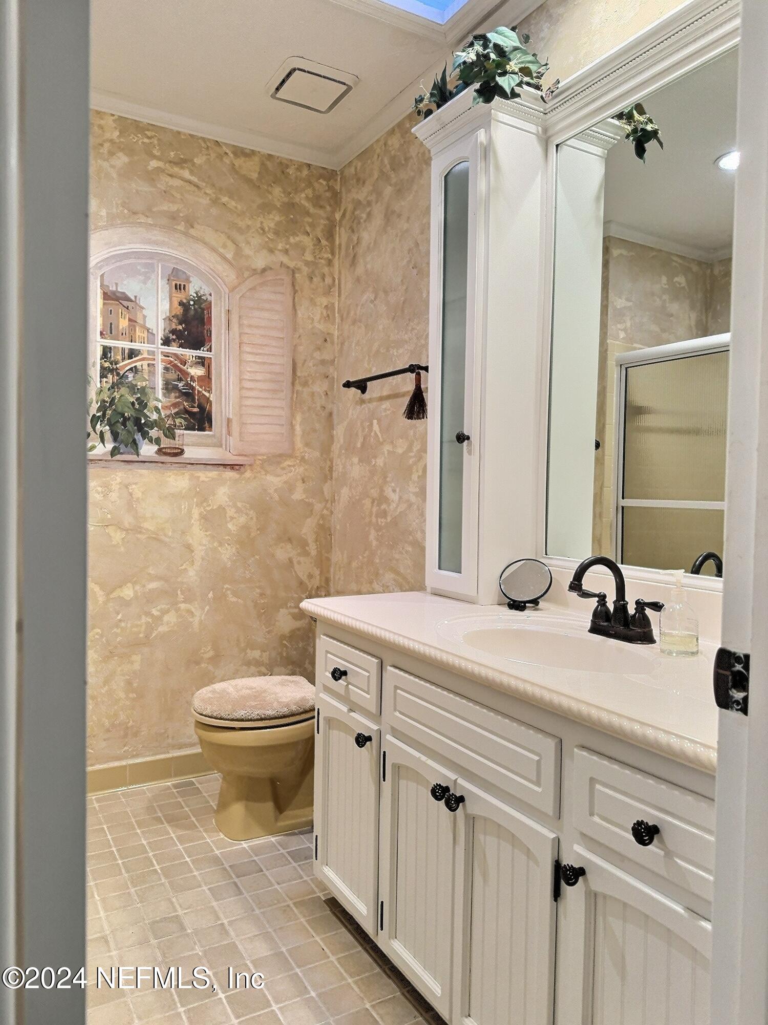 3401 Debussy Road Jacksonville, FL 32277 - Photo 64 of 96 Hall Guest Bath