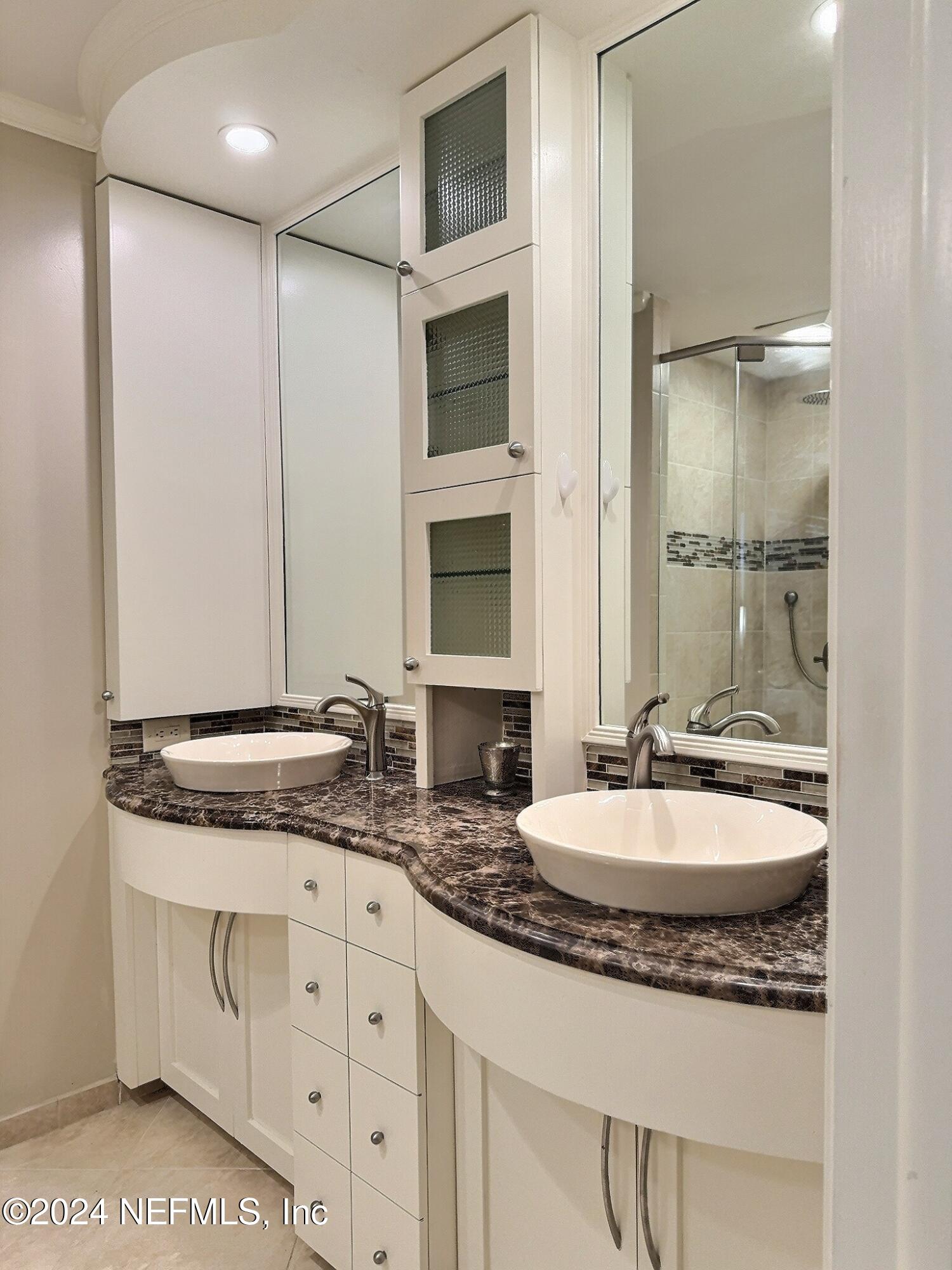 3401 Debussy Road Jacksonville, FL 32277 - Photo 10 of 96 Primary Bath