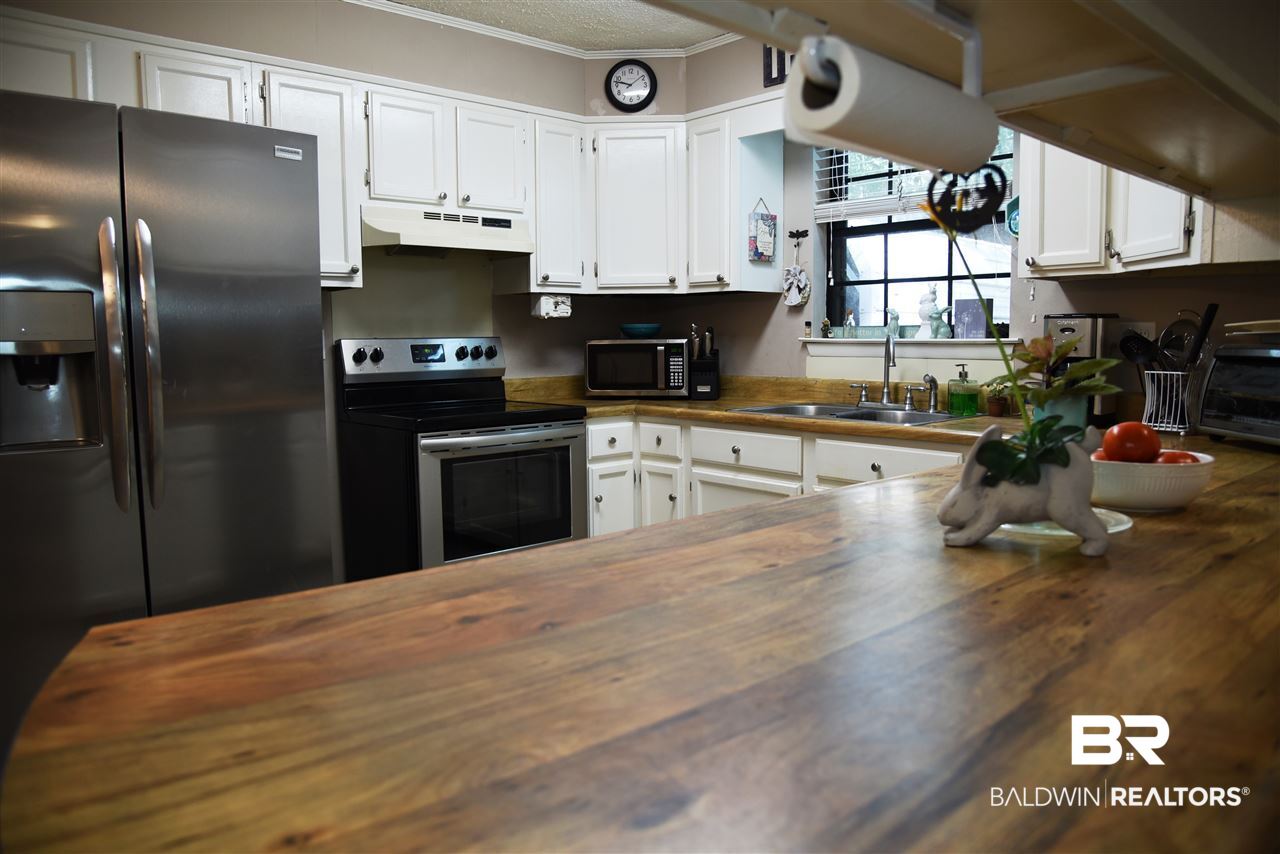 2704 Lost River Road Mobile, AL 36605 - Photo 15 of 35