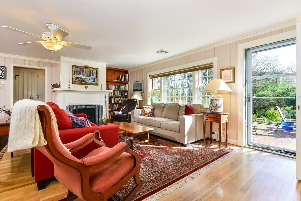 1664 Main Road Westport, MA 02790 - Photo 8 of 30