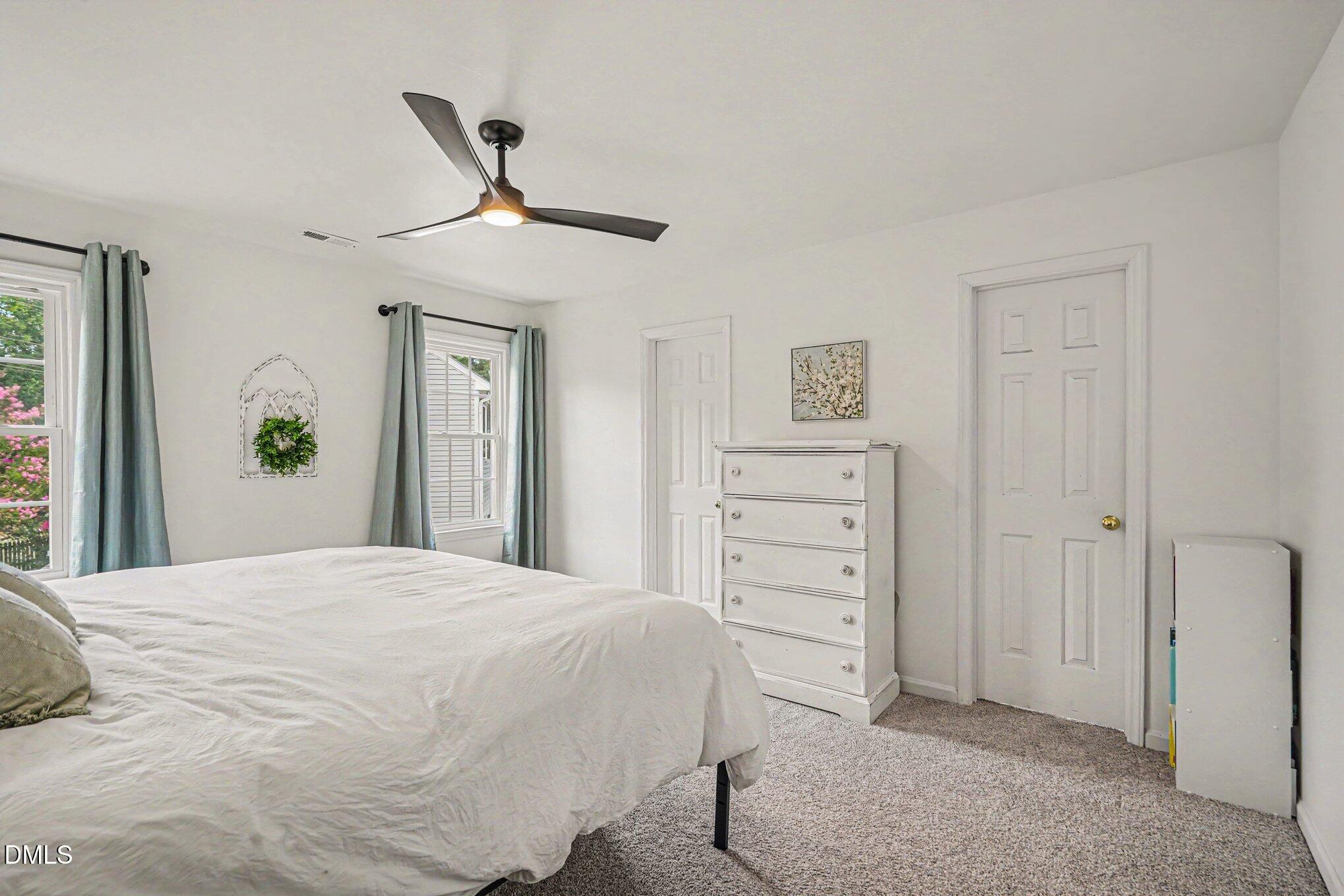 1900 Jupiter Hills Court Raleigh, NC 27604 - Photo 17 of 35 016_file_4788