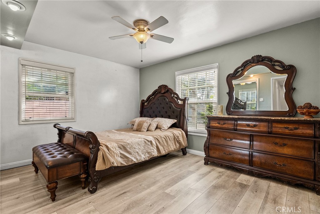 11648 Rives Avenue Downey, CA 90241 - Photo 42 of 58