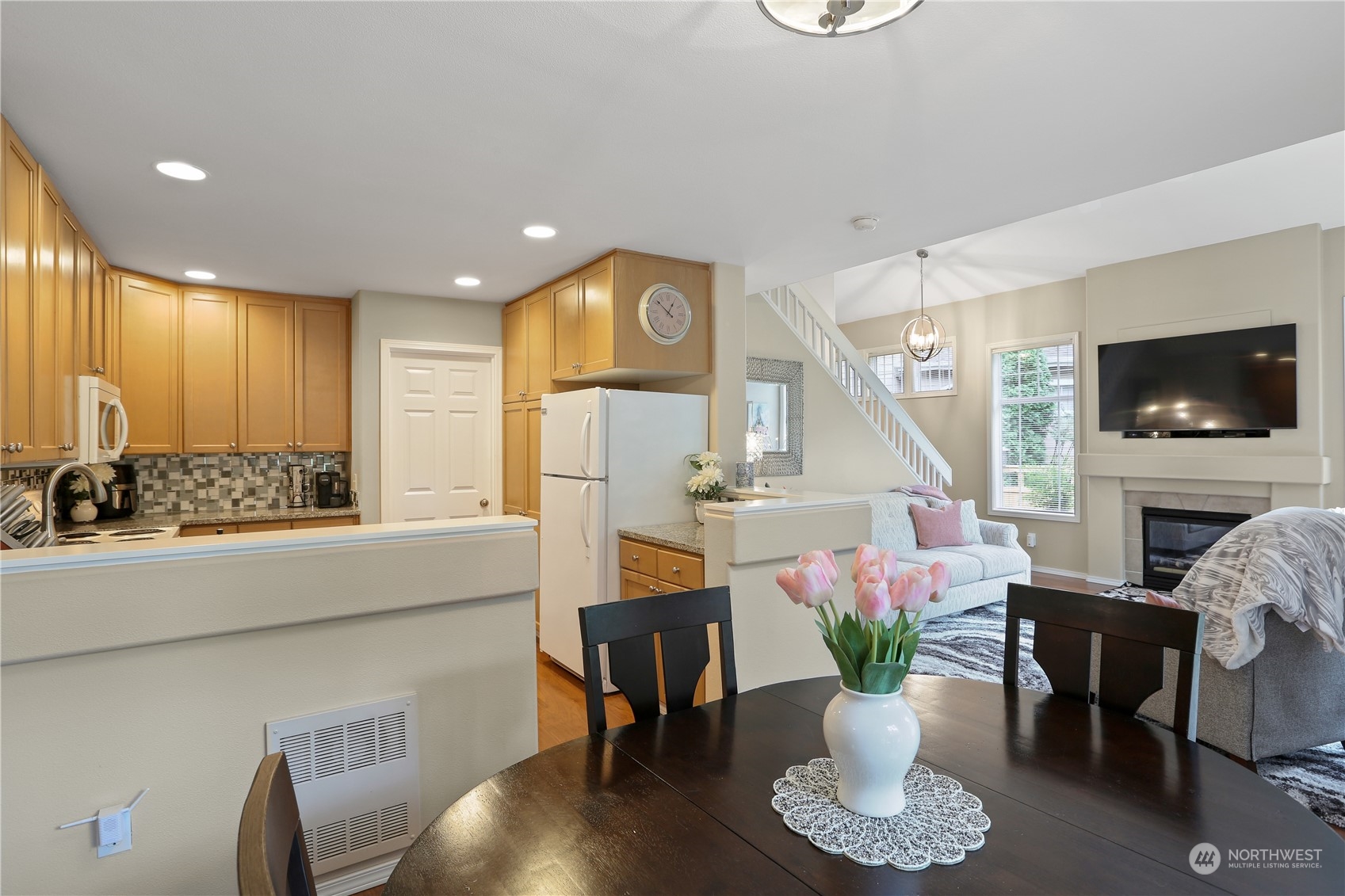503 Elma Place Northeast Renton, WA 98059 - Photo 12 of 30 Gallery Image 12