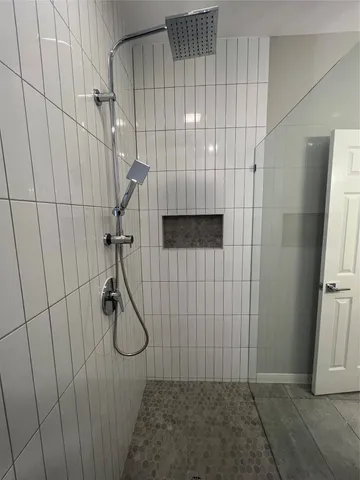 $2,400 | 1516 Park Street, Unit B, Houston, TX 77019