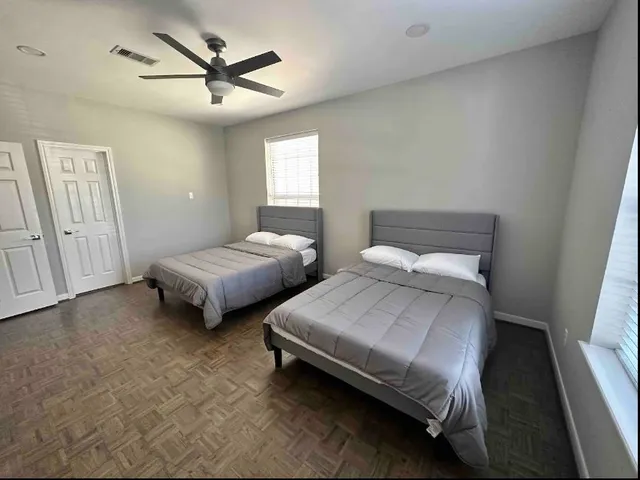 $2,400 | 1516 Park Street, Unit B, Houston, TX 77019