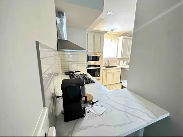 $2,400 | 1516 Park Street, Unit B, Houston, TX 77019