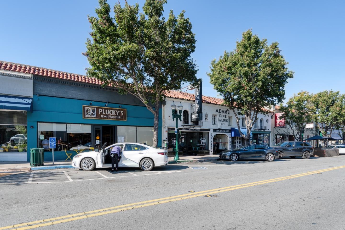 1237 Capuchino Avenue, Unit 7 Burlingame, CA 94010 - Photo 34 of 40 a view of a cars park in front of a building