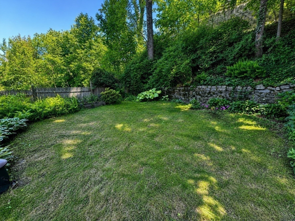 38 Tanager Street, Unit 1 Arlington, MA 02476 - Photo 3 of 21