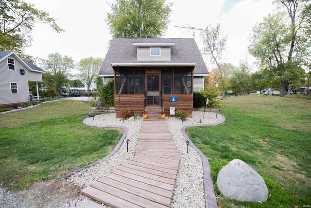 $229,900 | 5711 West Co Road 1070 North, Unit 10 11 12 10 11, Gaston, IN 47342