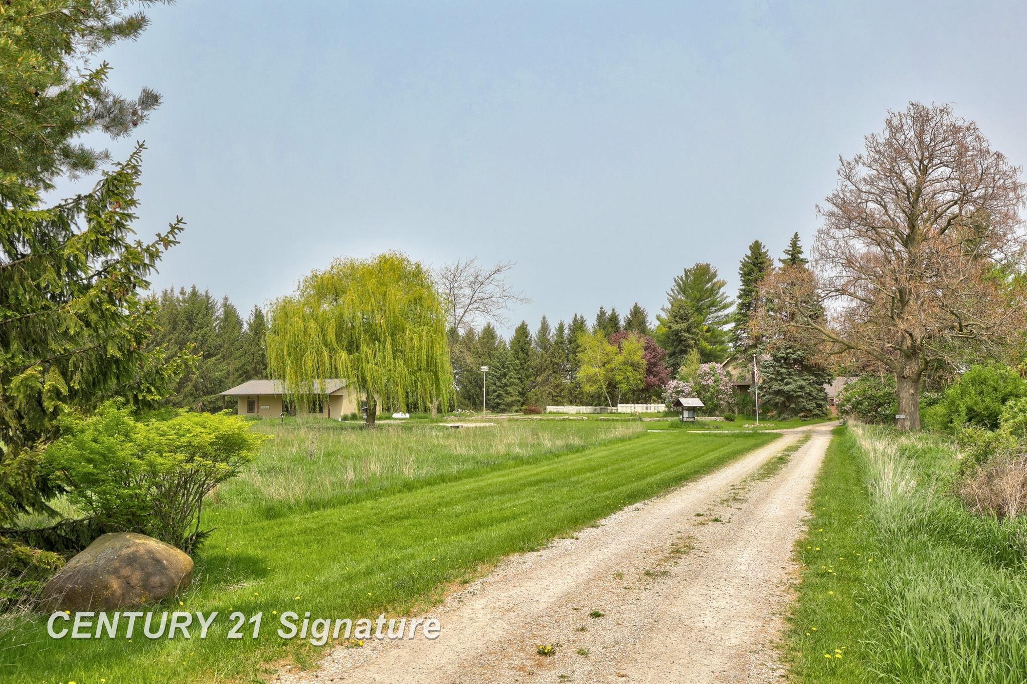 720 Pt Crescent Rd Port Port Austin, MI 48467 - Photo 62 of 79