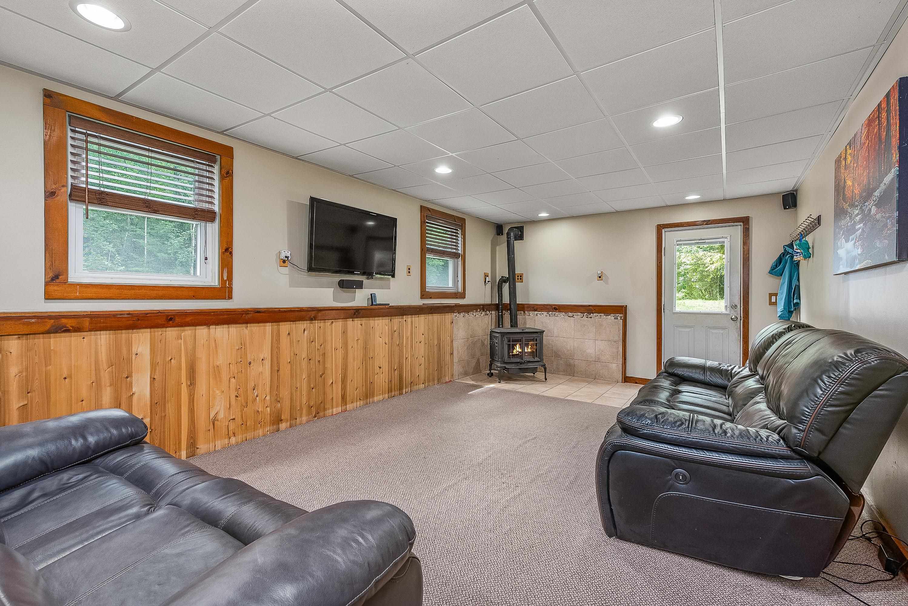29 Howard Brook Drive Rochester, NH 03867 - Photo 9 of 28