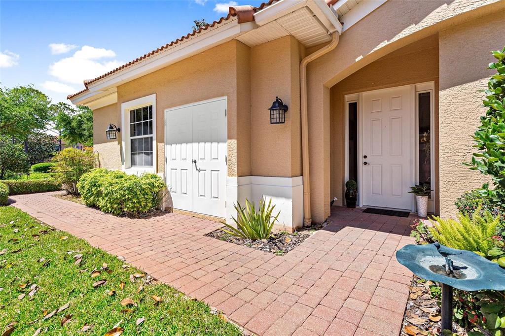 26142 Avenida Las Colinas, Unit 2B Howey-in-the-Hills, FL 34737 - Photo 9 of 78