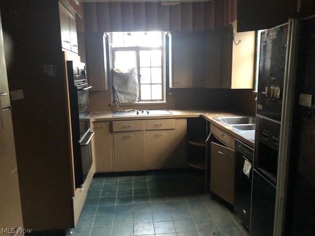 15625 Wyatt Road Cleveland, OH 44112 - Photo 5 of 14