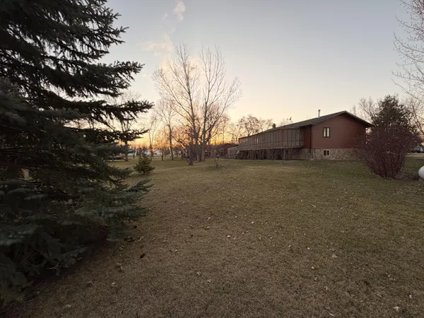 $349,900 | 5606 53rd Avenue North, Harwood, ND 58042