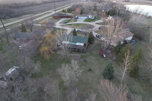 $349,900 | 5606 53rd Avenue North, Harwood, ND 58042