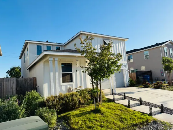 $559,000 | 5843 West Laguna Avenue, Fresno, CA 93722