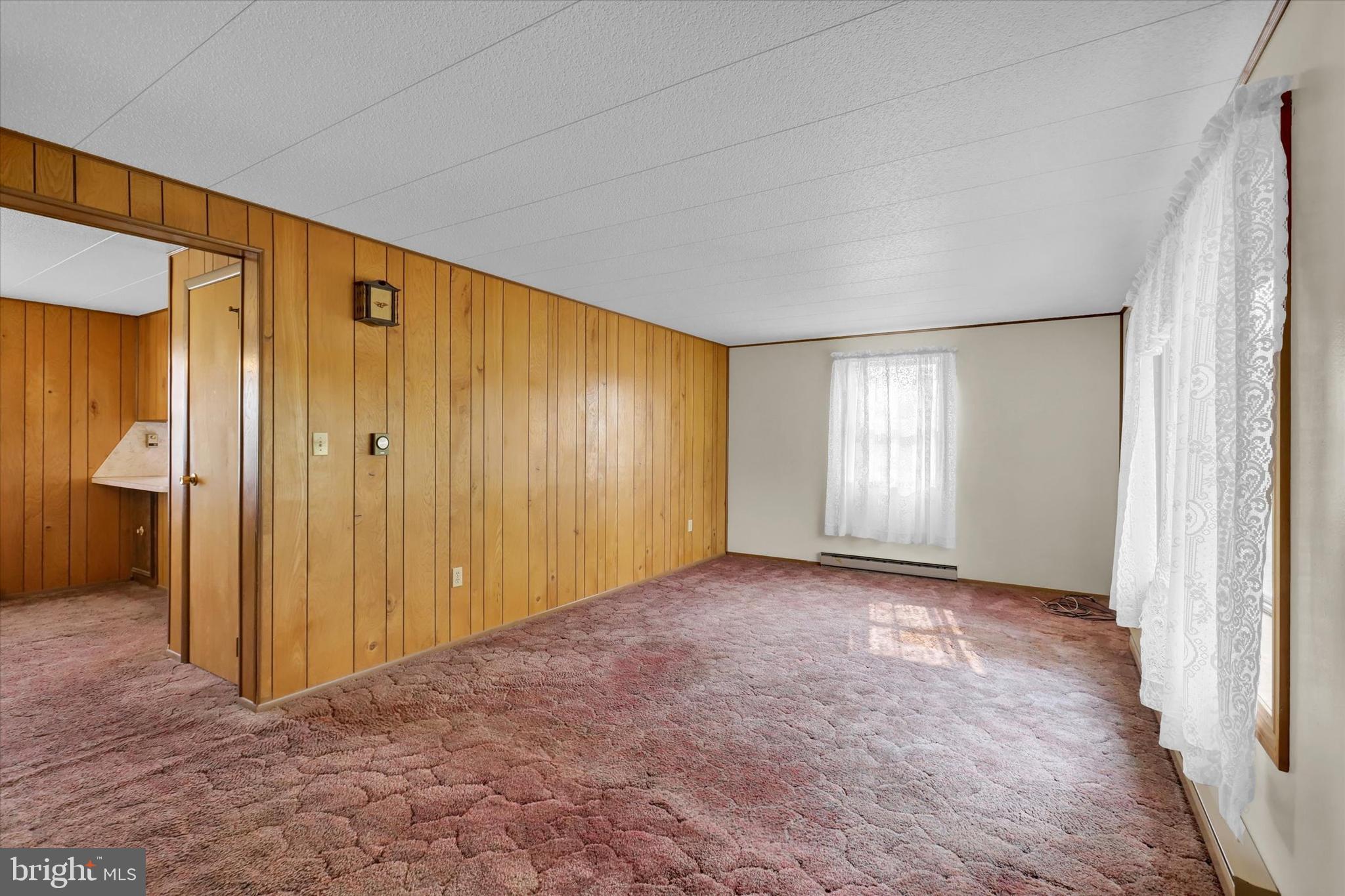 2875 Crottlestown Road Chambersburg, PA 17202 - Photo 9 of 25 Living Room