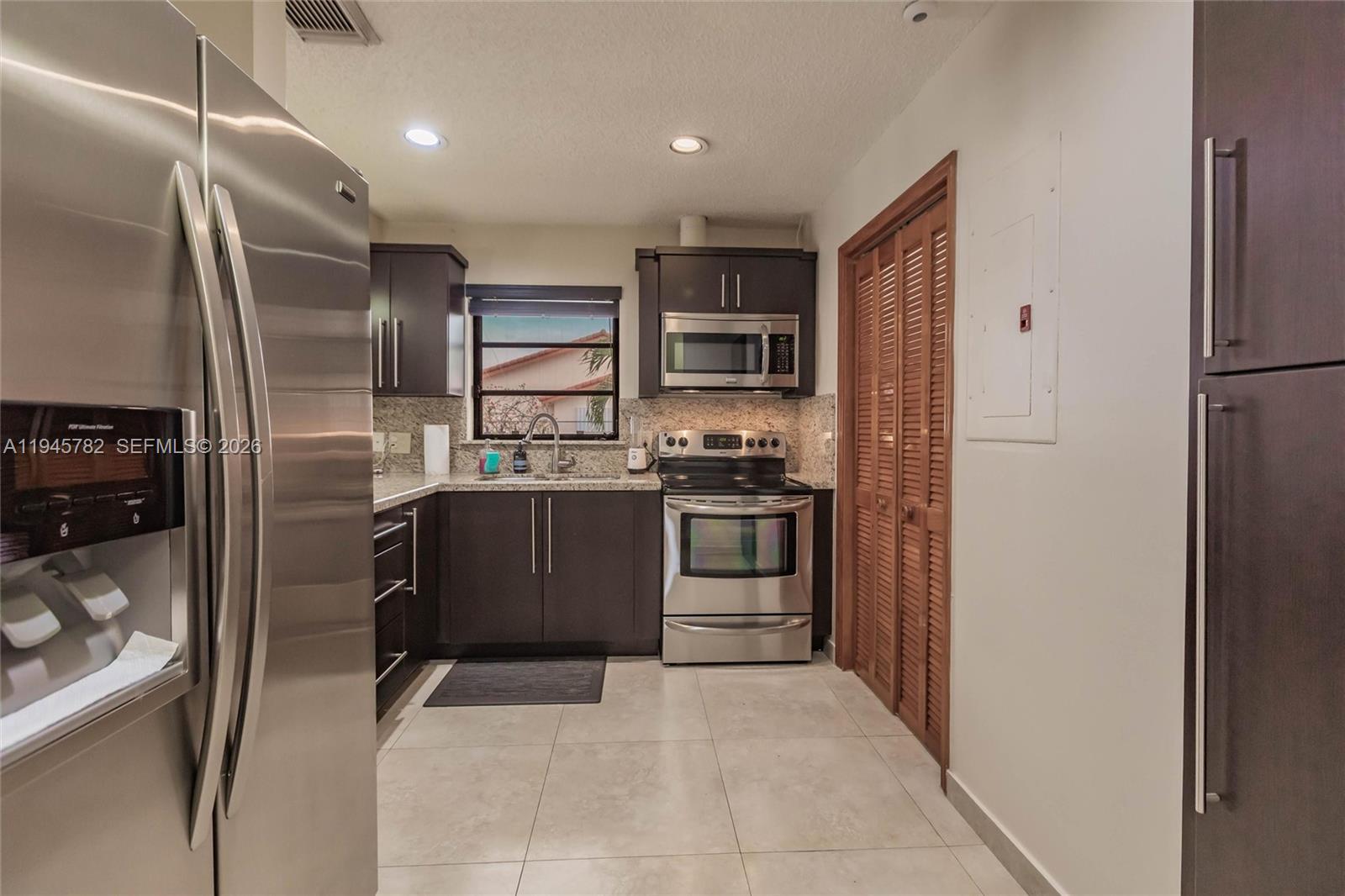 13401 Southwest 30th Street Miami, FL 33175 - Photo 14 of 24