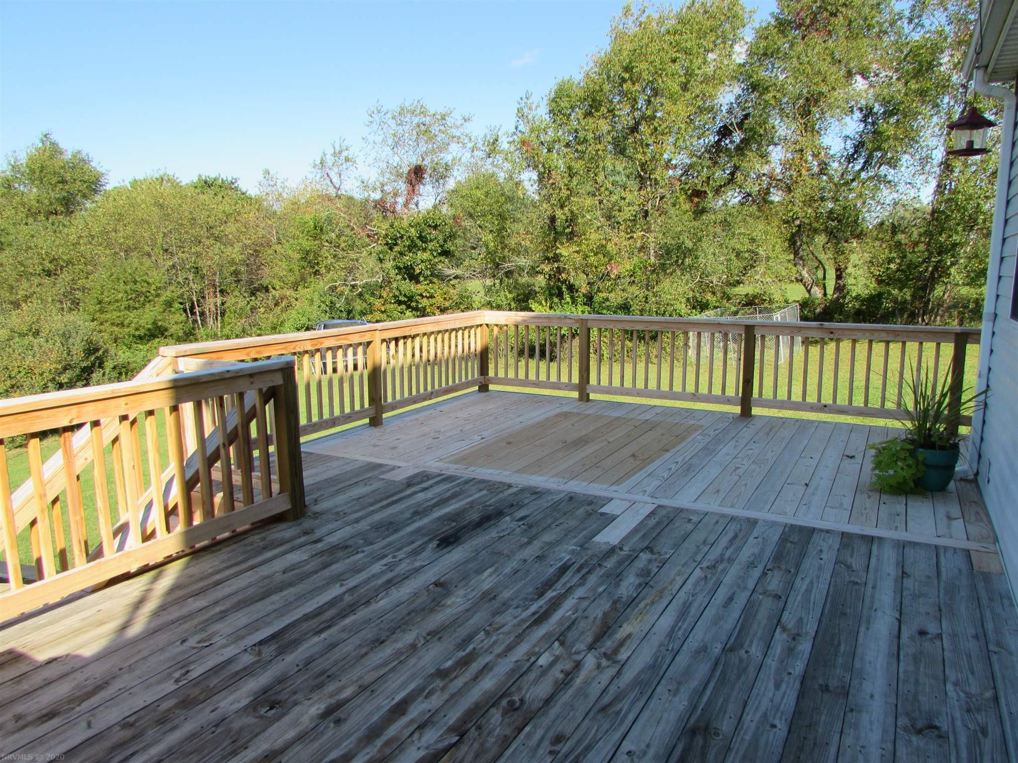 2313 Peppers Ferry Road Pulaski, VA 24301 - Photo 35 of 38 Gallery Image 35