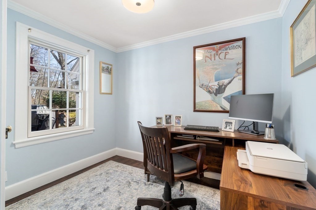 15 Arnold Road Wellesley, MA 02481 - Photo 12 of 29