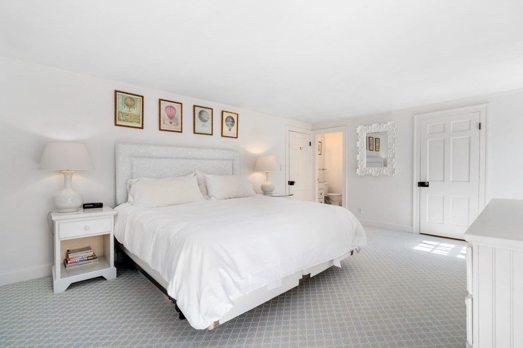 15 Arnold Road Wellesley, MA 02481 - Photo 17 of 29