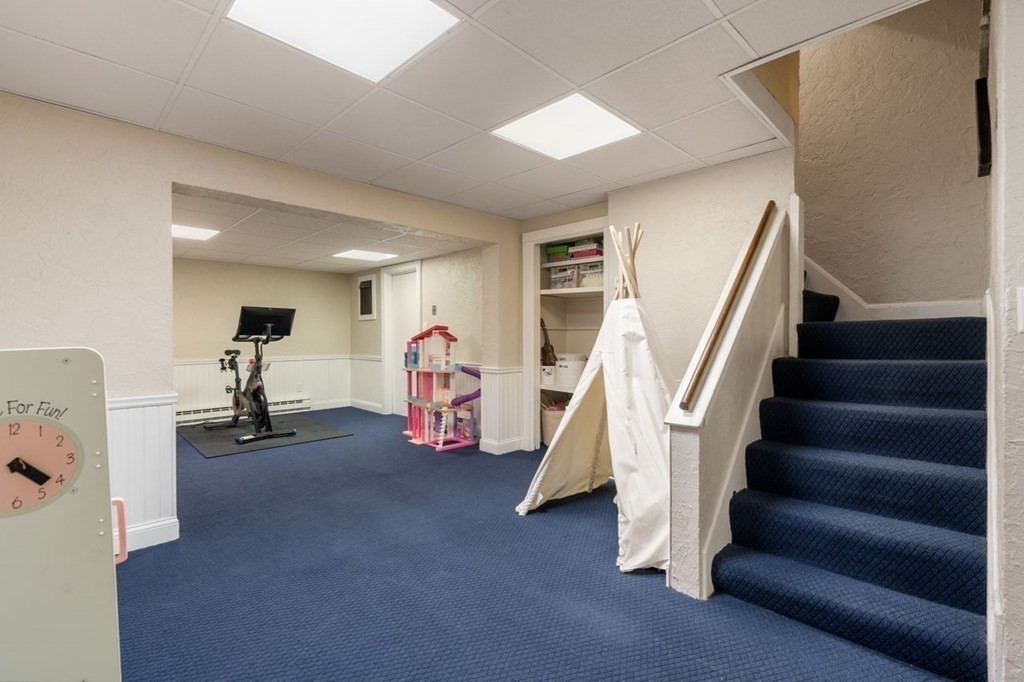 15 Arnold Road Wellesley, MA 02481 - Photo 23 of 29