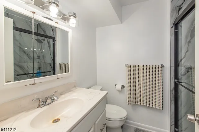 $575,000 | 38 Fremont Terrace, West Milford, NJ 07438