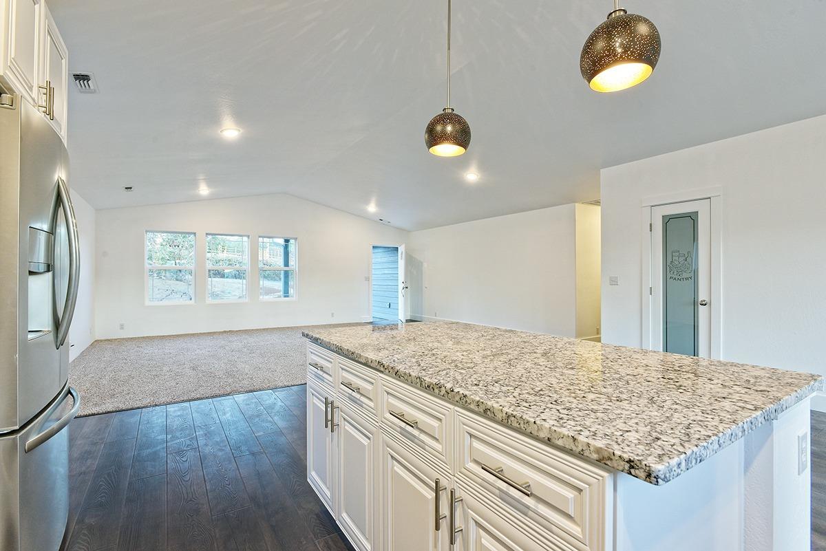 10014 Blackwell Road Central Point, OR 97502 - Photo 12 of 22 Additional Photo