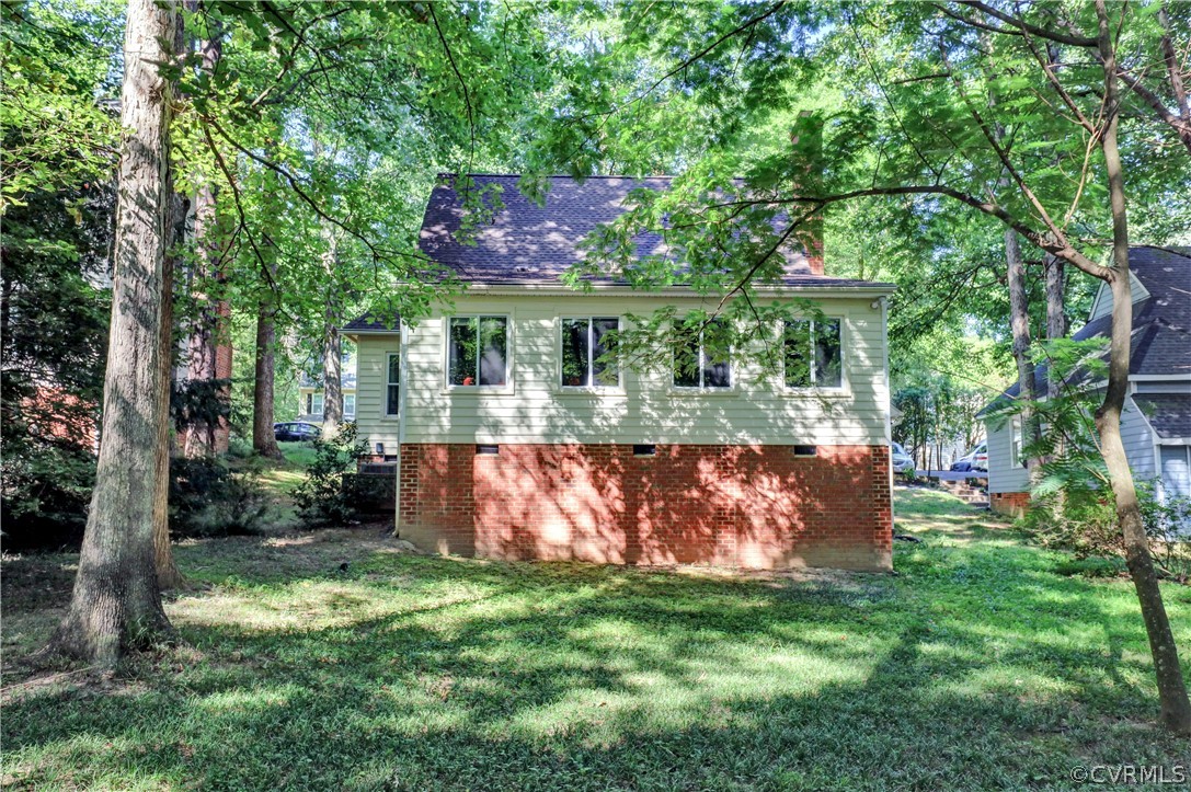 5603 Chatmoss Road Midlothian, VA 23112 - Photo 15 of 16 Another Exterior Rear View.