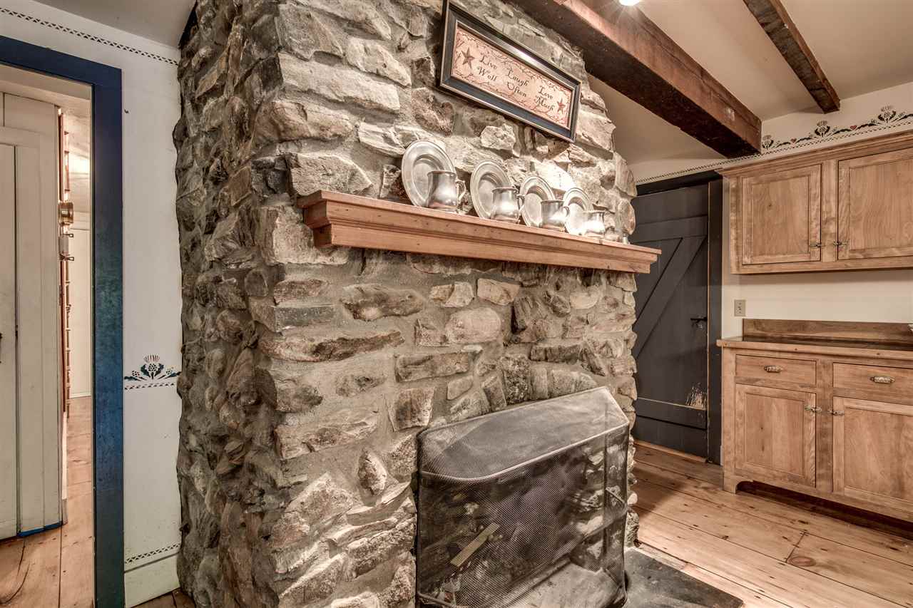 11 Long Pond Road Danville, NH 03848 - Photo 14 of 40