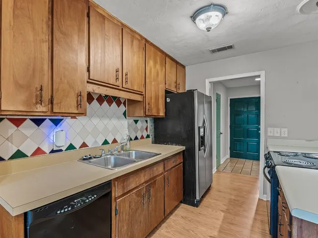 $255,000 | 1049 Longstreet Drive, Tallahassee, FL 32311