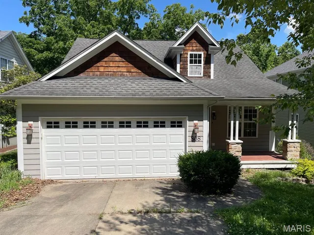 $315,000 | 808 Meade Avenue, Edwardsville, IL 62025