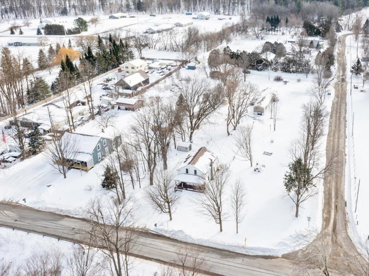 178 Brosseau Road Highgate, VT 05459 - Photo 4 of 38