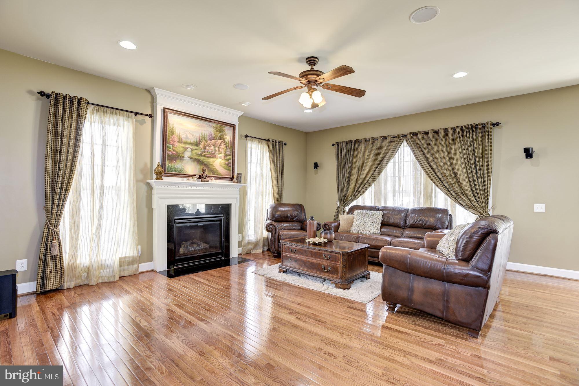 42879 Braemount Circle Ashburn, VA 20148 - Photo 18 of 53 Beautiful hardwood floors on the main level