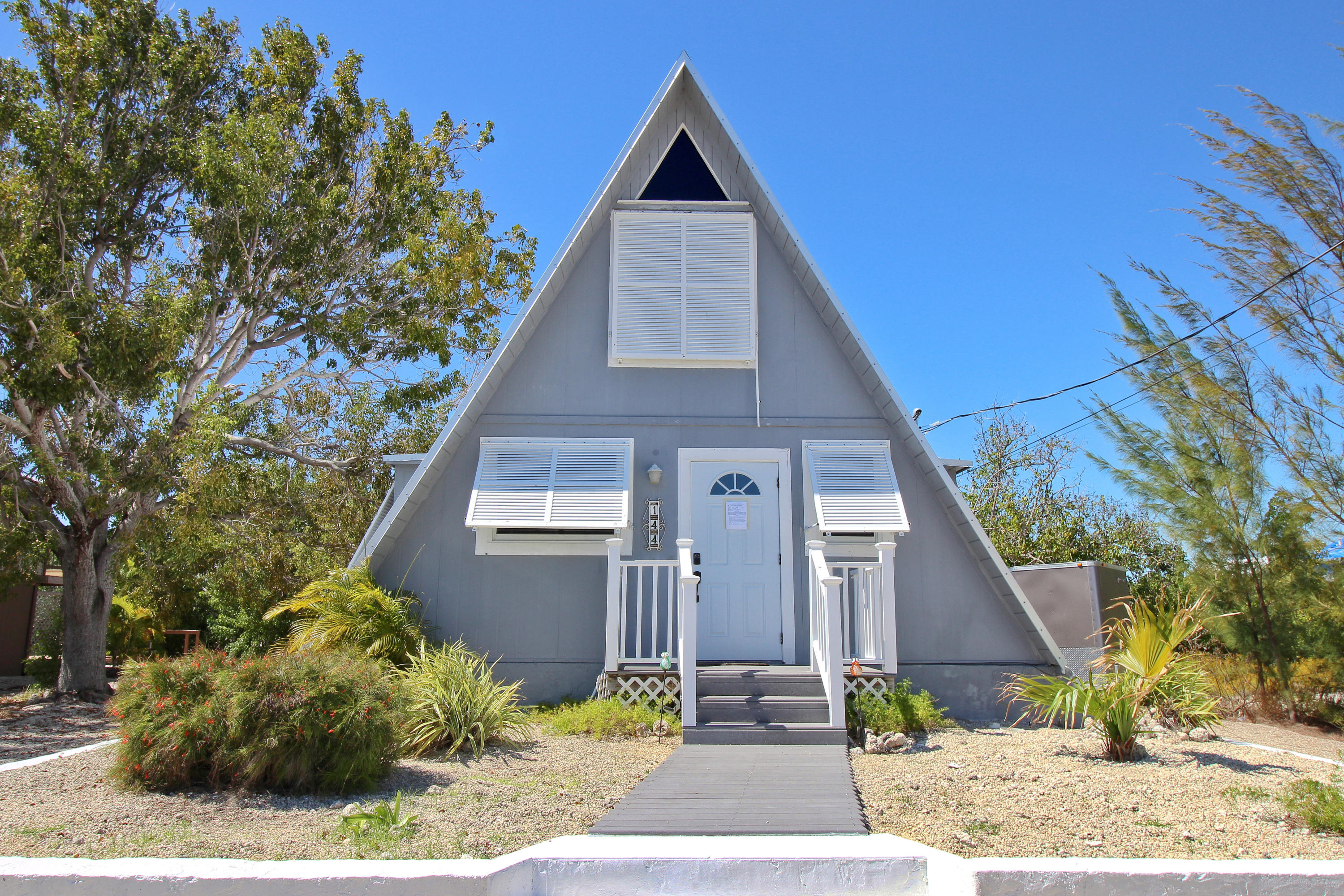 144 Lobstertail Road Big Pine Key, FL 33043 - Photo 16 of 62 Entrance