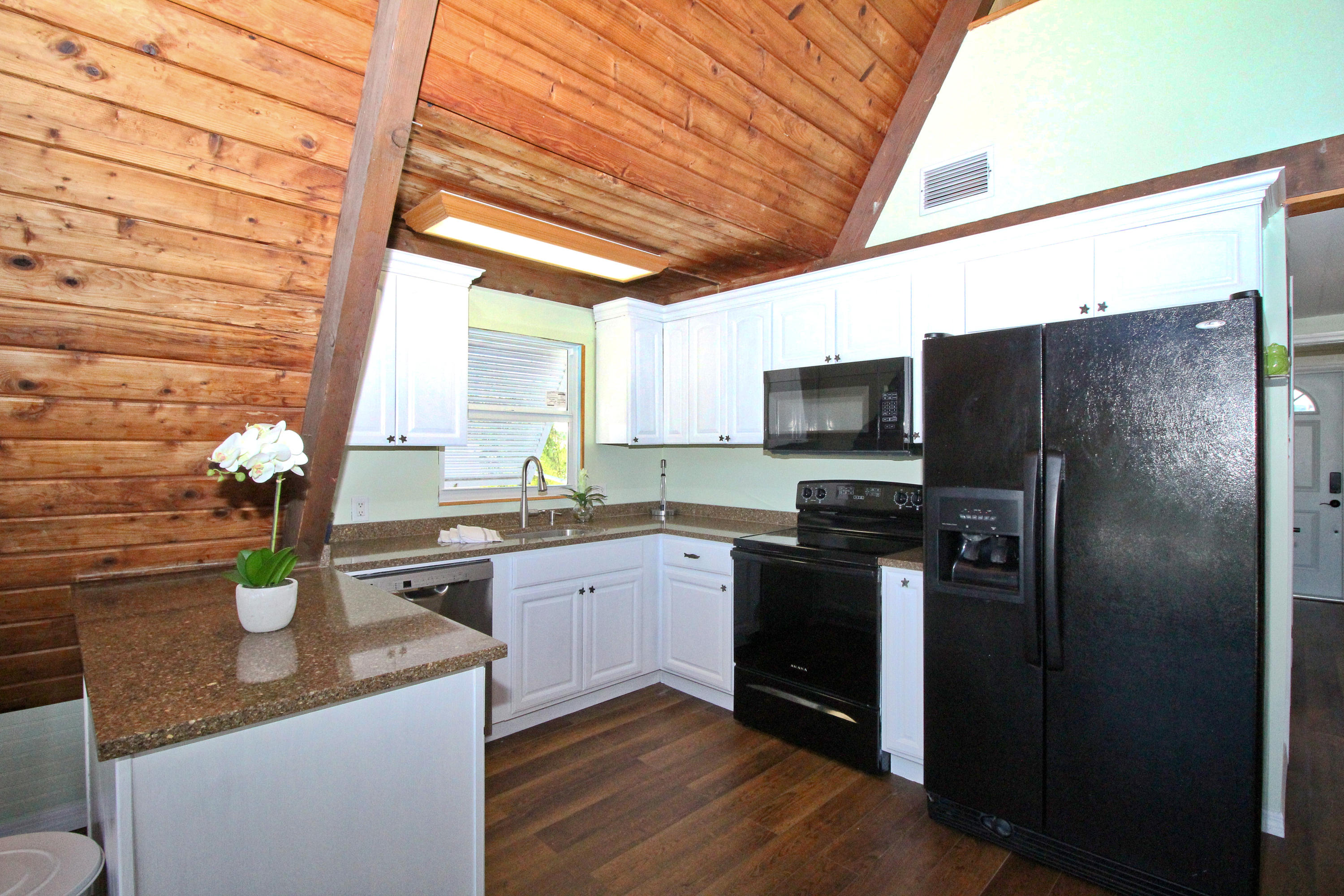 144 Lobstertail Road Big Pine Key, FL 33043 - Photo 6 of 62 Kitchen