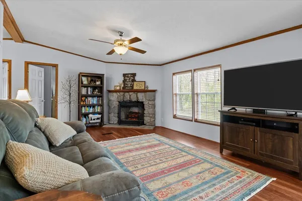 $349,900 | 1644 West Blue Creek Road, Waverly, TN 37185