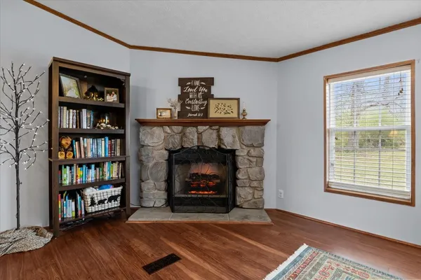 $349,900 | 1644 West Blue Creek Road, Waverly, TN 37185