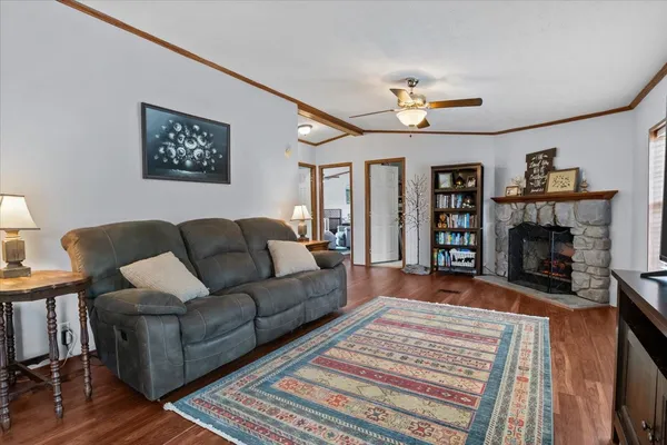 $349,900 | 1644 West Blue Creek Road, Waverly, TN 37185