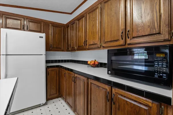 $349,900 | 1644 West Blue Creek Road, Waverly, TN 37185