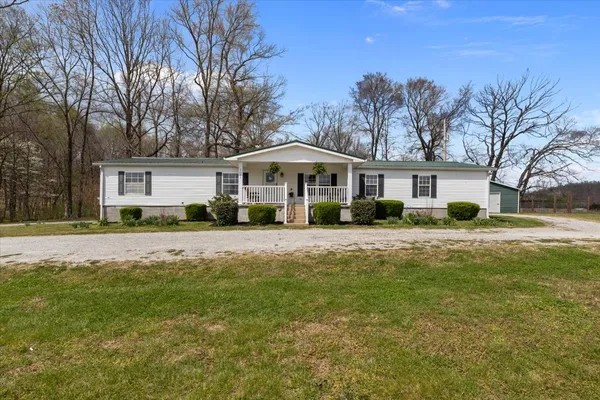 $349,900 | 1644 West Blue Creek Road, Waverly, TN 37185