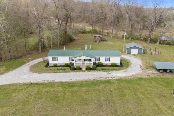 $349,900 | 1644 West Blue Creek Road, Waverly, TN 37185